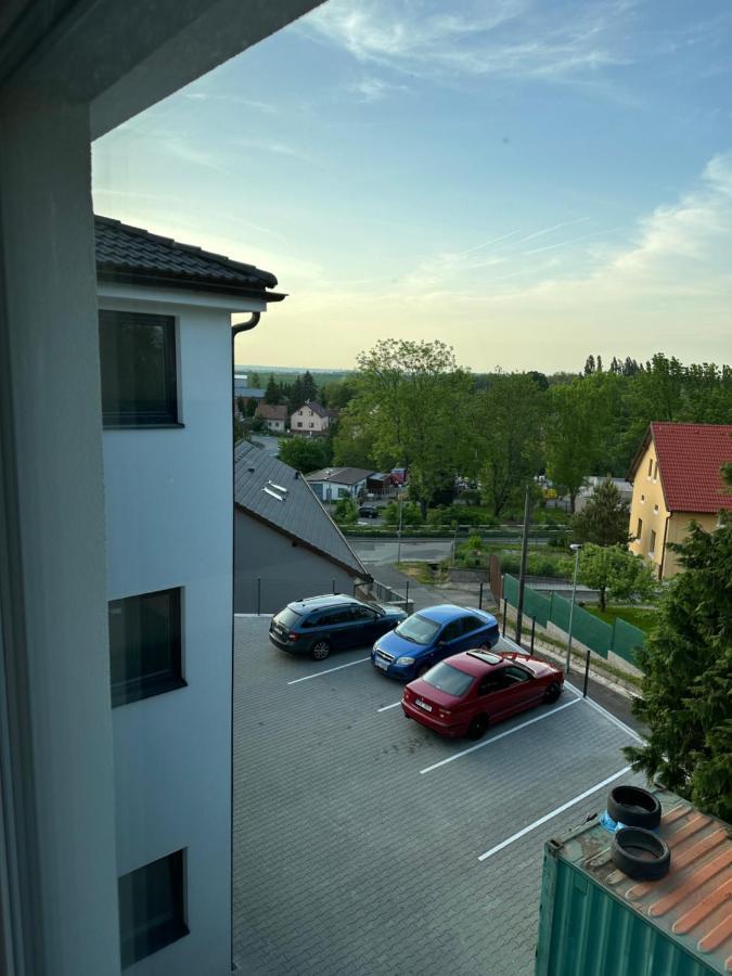 Apartman Byt 75M2 Klid Priroda Pro Rodinu Praga Exterior foto