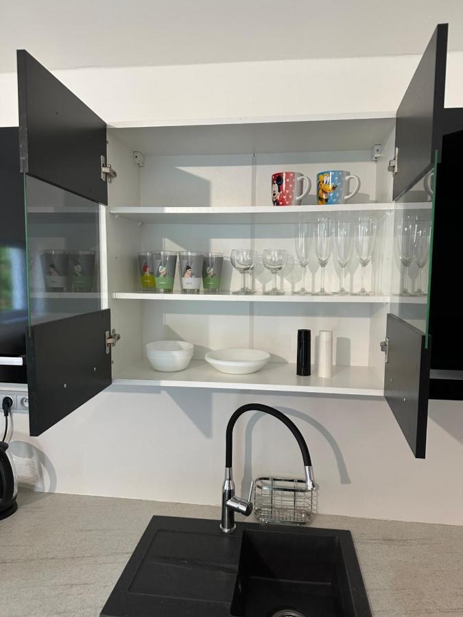 Apartman Byt 75M2 Klid Priroda Pro Rodinu Praga Exterior foto